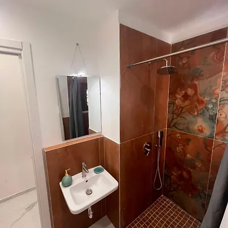 Vale Cheri Apartment